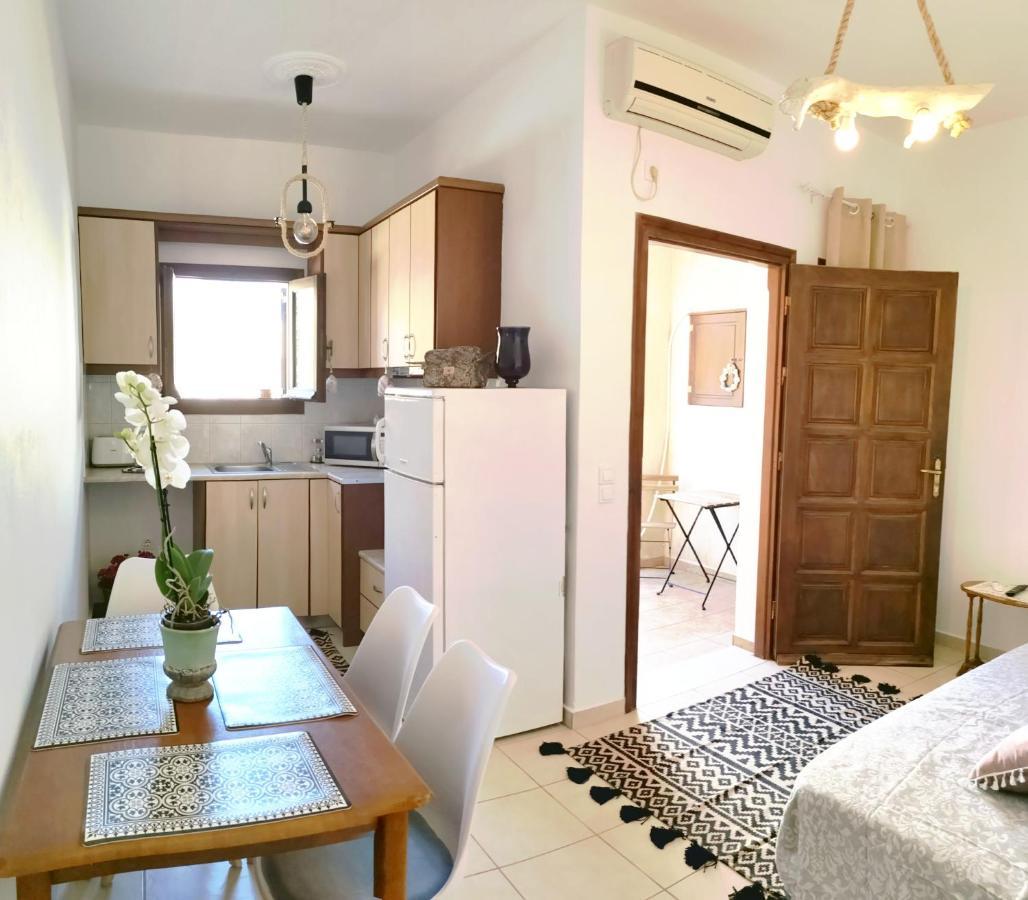Villa Perissa Thira Eksteriør billede