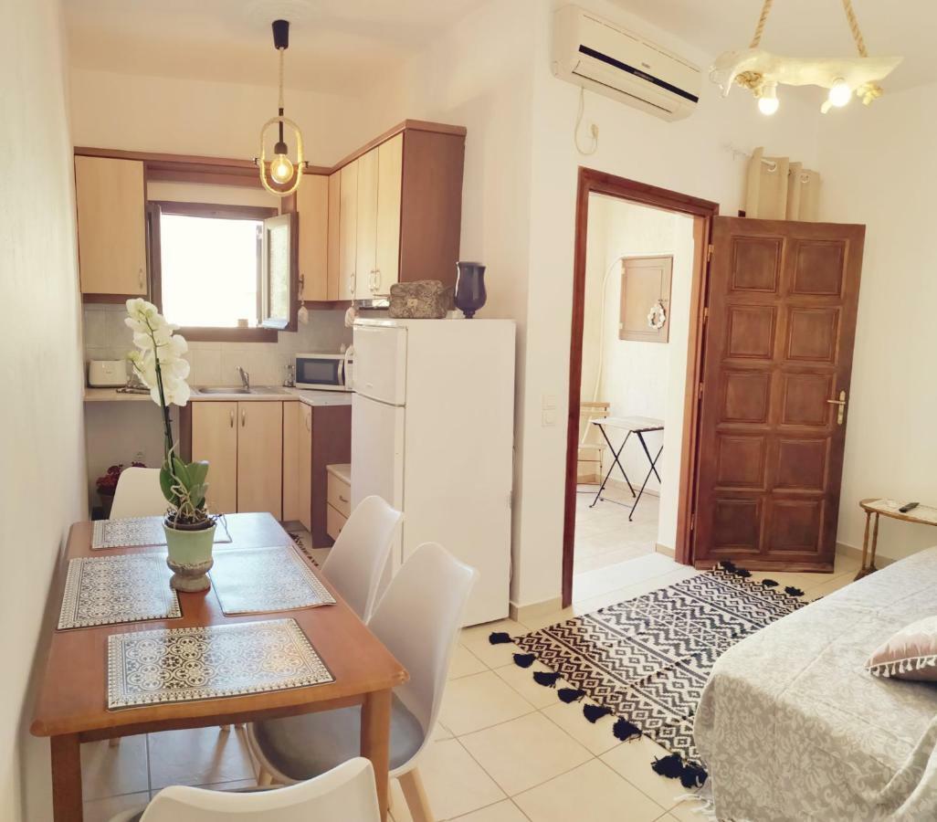 Villa Perissa Thira Eksteriør billede